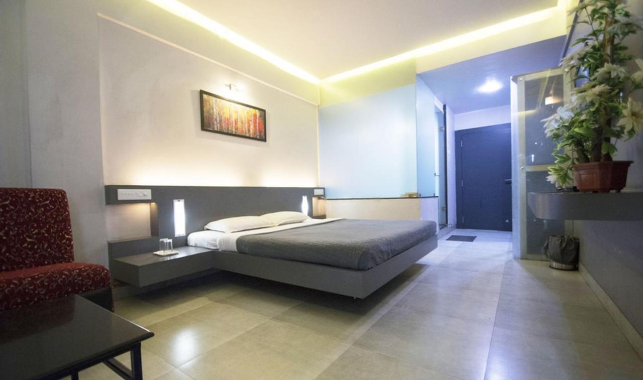 Hotel Royal Palace Αουρανγκαμπάντ Εξωτερικό φωτογραφία